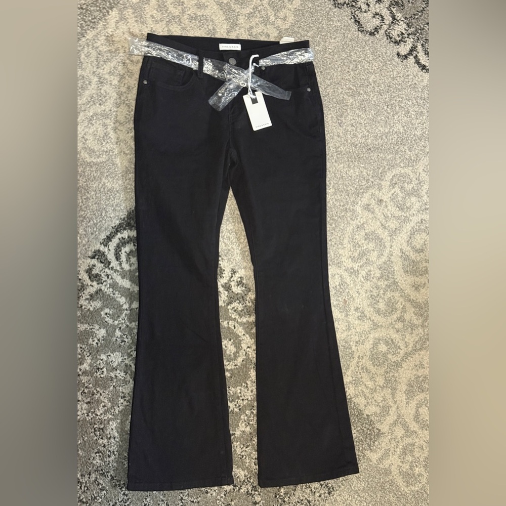 NWT Fire & Rain Mid Rise Comfort Denim Bootcut Junior Pants Size 13/31 Inseam 31